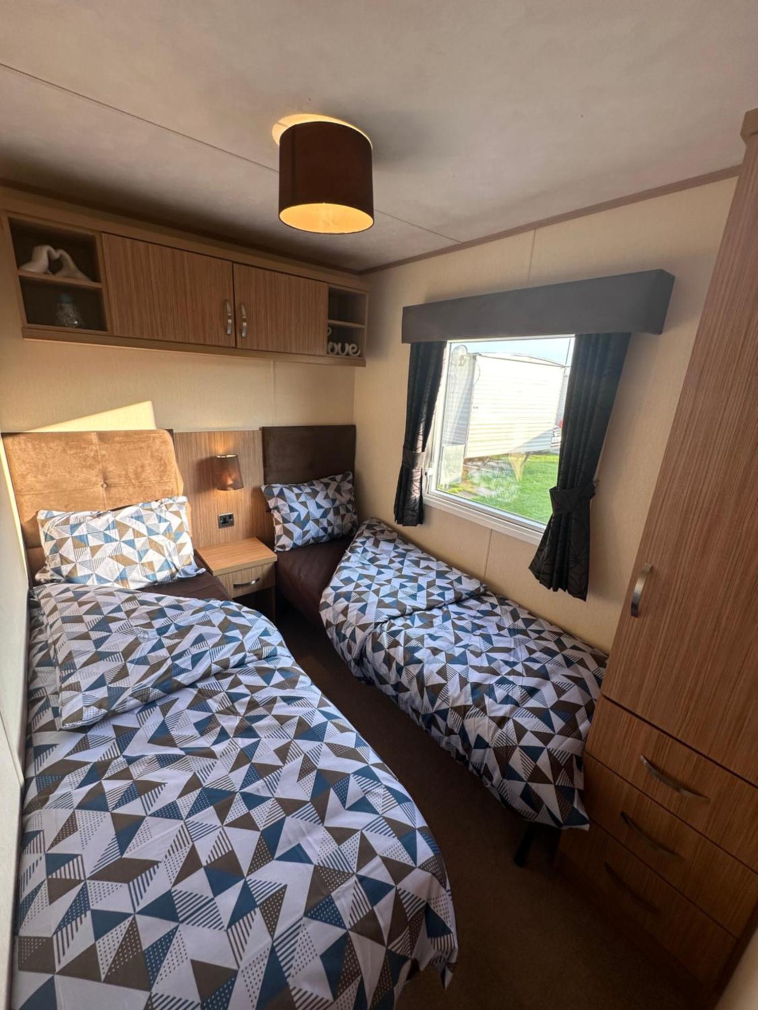 8 Berth Waterside Ingoldmells Santanavan 8 C22 Buitenkant foto
