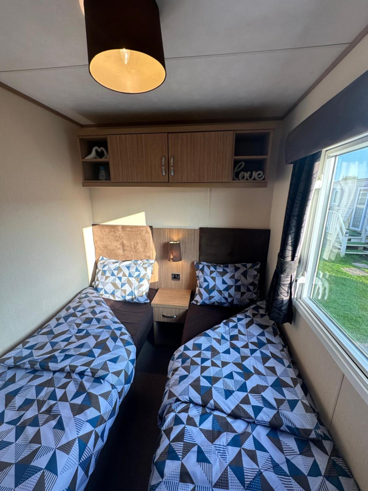 8 Berth Waterside Ingoldmells Santanavan 8 C22 Buitenkant foto
